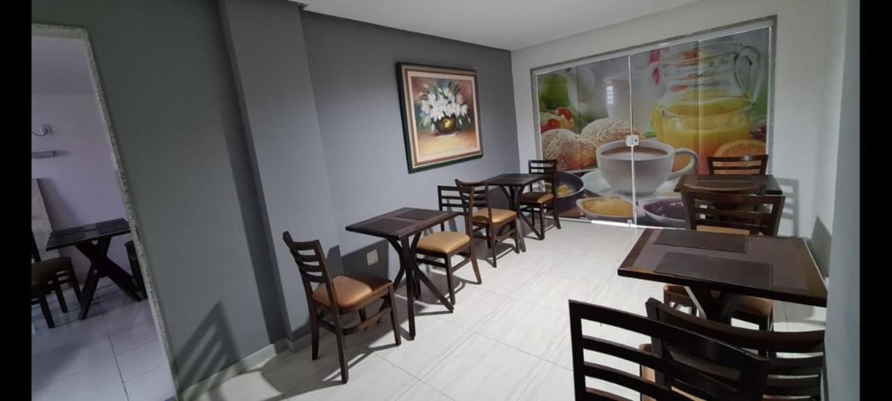 Petro Hotel Candeias Candeias  Экстерьер фото