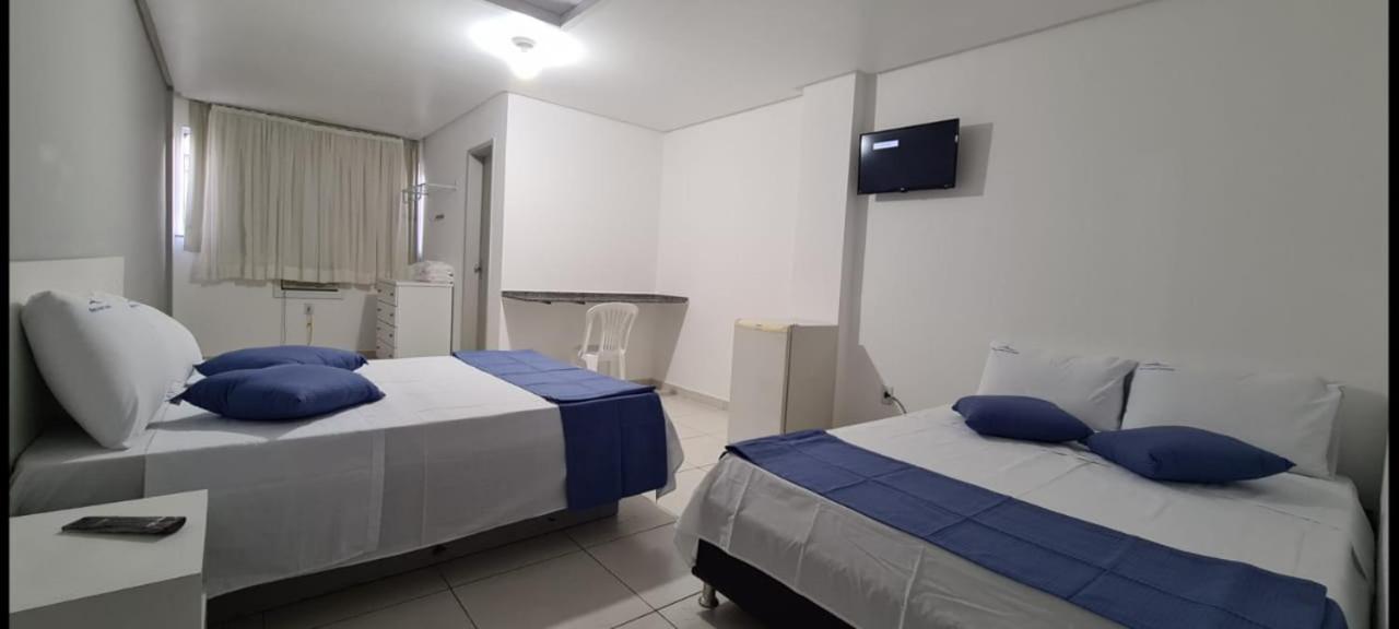 Petro Hotel Candeias Candeias  Экстерьер фото